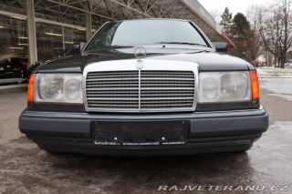 Mercedes-Benz 320 124 124 320CE AT 162kW 1992