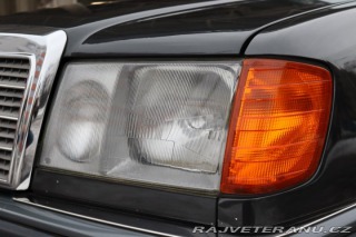 Mercedes-Benz 320 124 124 320CE AT 162kW 1992
