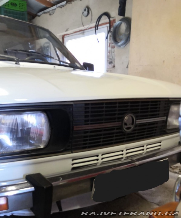 Škoda 105 1983