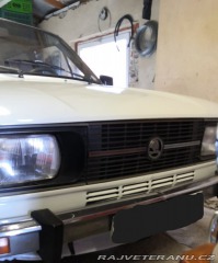 Škoda 105 1983