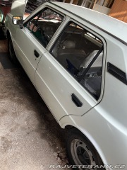 Škoda 105 1983