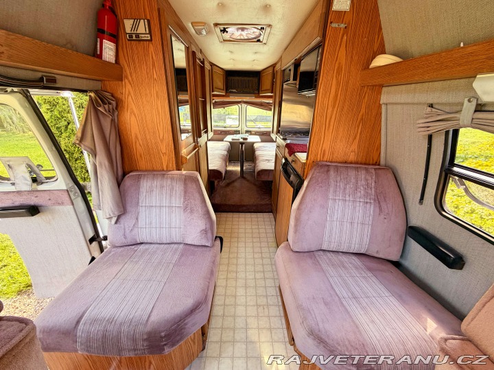 Chevrolet Ostatní modely G30 5.7 V8 | Roadtrek 210 1993