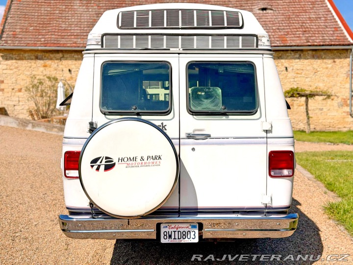 Chevrolet Ostatní modely G30 5.7 V8 | Roadtrek 210 1993