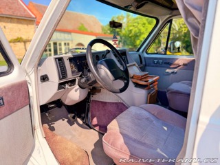 Chevrolet Ostatní modely G30 5.7 V8 | Roadtrek 210 1993