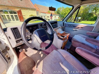 Chevrolet Ostatní modely G30 5.7 V8 | Roadtrek 210 1993