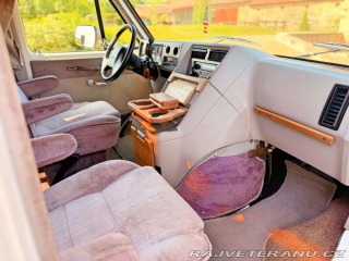 Chevrolet Ostatní modely G30 5.7 V8 | Roadtrek 210 1993