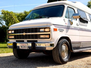Chevrolet Ostatní modely G30 5.7 V8 | Roadtrek 210 1993