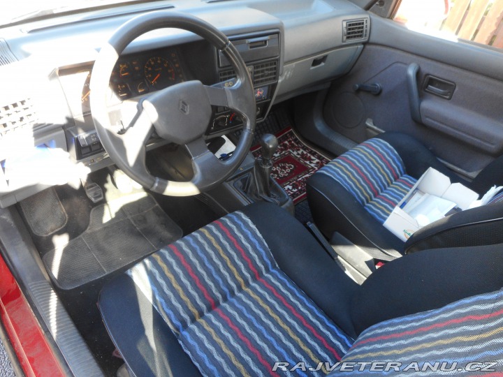 Renault 19 GTS - Dynamic 1991
