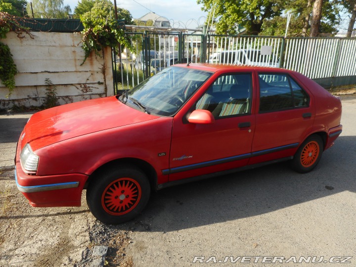 Renault 19 GTS - Dynamic 1991