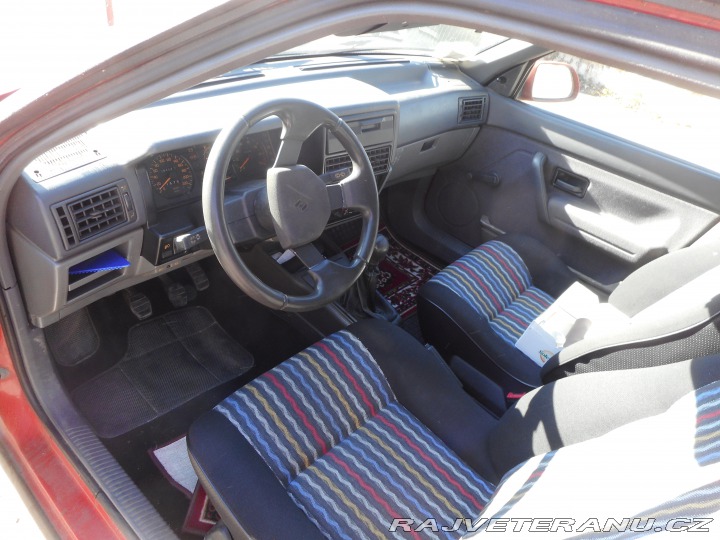 Renault 19 GTS - Dynamic 1991
