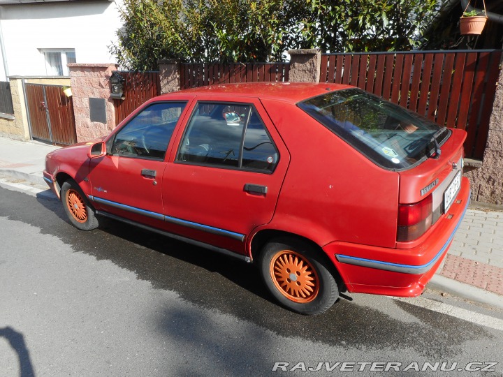 Renault 19 GTS - Dynamic 1991