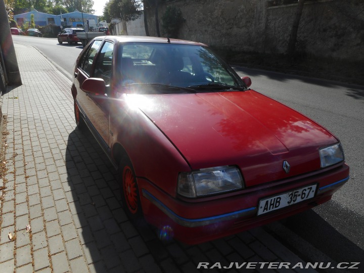 Renault 19 GTS - Dynamic 1991