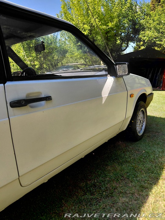 Lada Samara 2108 1990