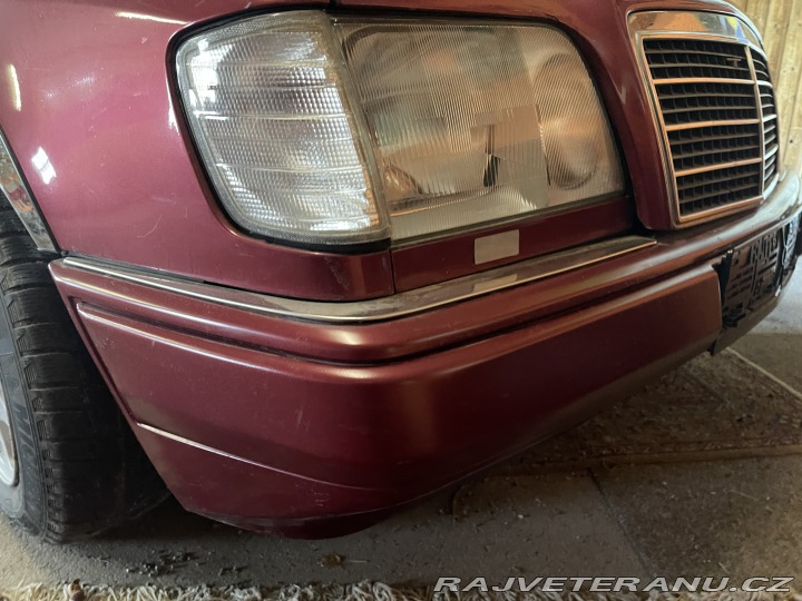 Mercedes-Benz E w127-E260-6v 1992