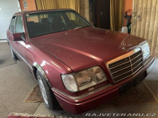 Mercedes-Benz E w127-E260-6v 1992