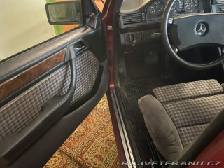 Mercedes-Benz E w127-E260-6v 1992