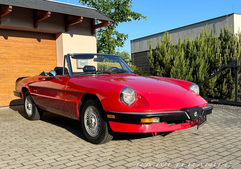 Alfa Romeo Spider Alfa Romeo Spider 2.0 Vel