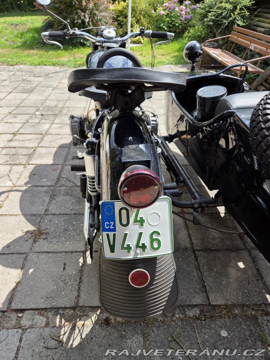Dněpr K-750 Motocykl se sidecarem 1962