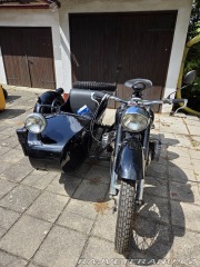 Dněpr K-750 Motocykl se sidecarem 1962