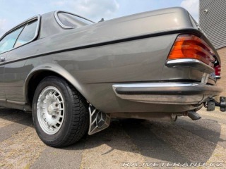 Mercedes-Benz 280 W123 1977