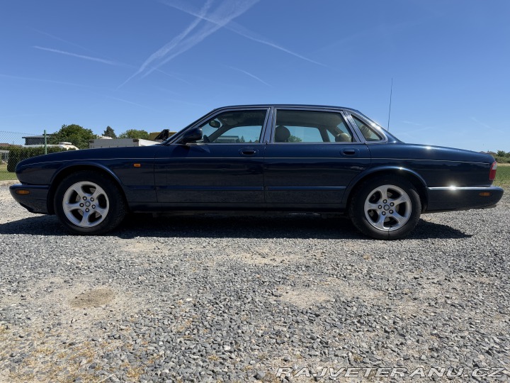 Jaguar XJ EXECUTIVE 2000