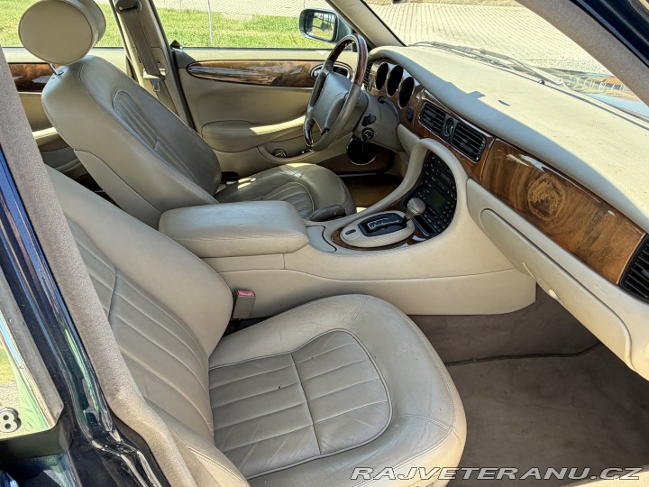Jaguar XJ EXECUTIVE 2000
