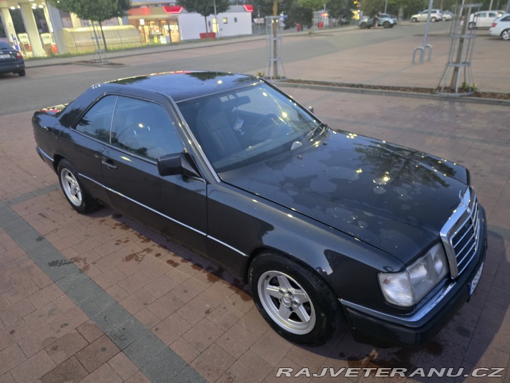 Mercedes-Benz 230 W124 coupe 1990