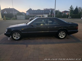Mercedes-Benz 230 W124 coupe 1990