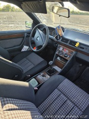 Mercedes-Benz 230 W124 coupe 1990