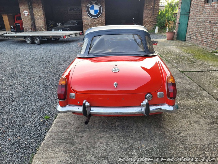 MG MGB  1973