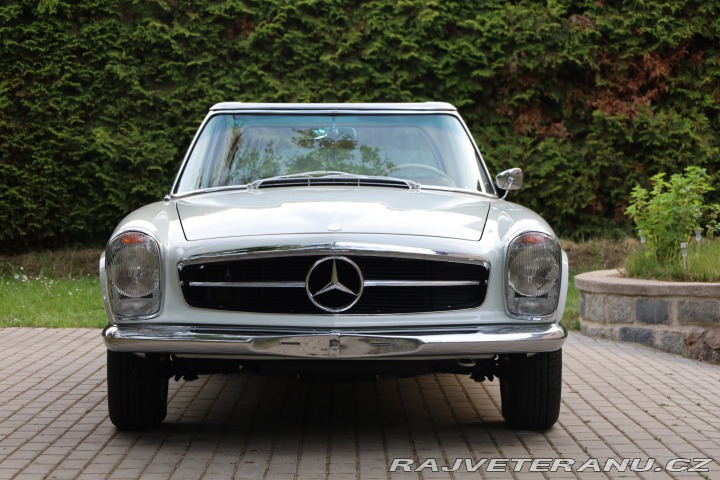 Mercedes-Benz 230 230 SL Pagoda 1964