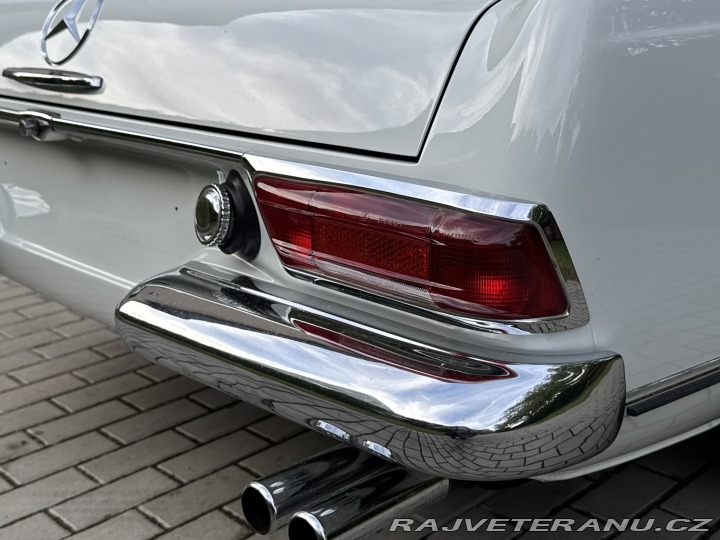Mercedes-Benz 230 230 SL Pagoda 1964