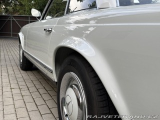 Mercedes-Benz 230 230 SL Pagoda 1964
