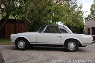 Mercedes-Benz 230 230 SL Pagoda 1964