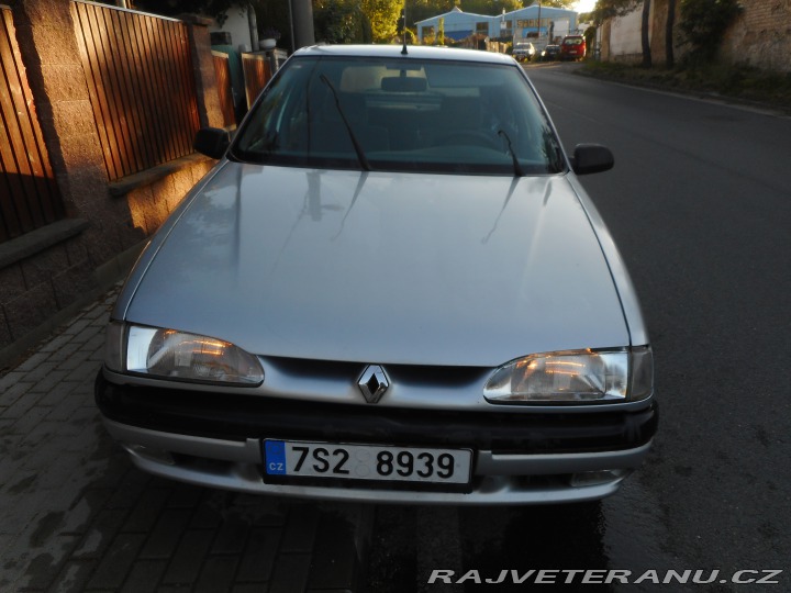 Renault 19 RN 1995