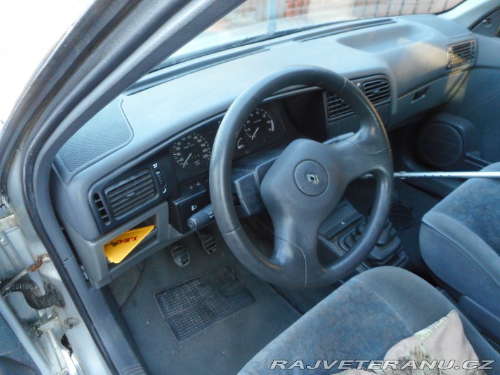 Renault 19 RN 1995