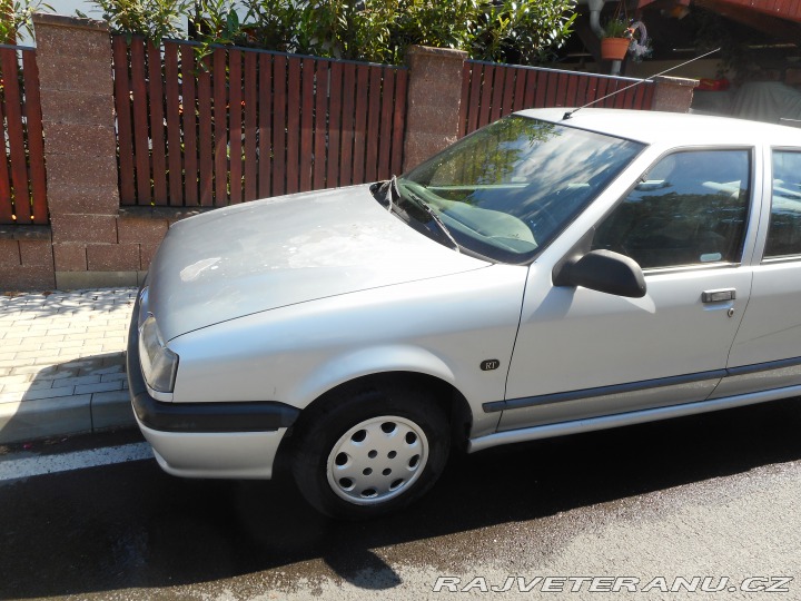 Renault 19 RN 1995