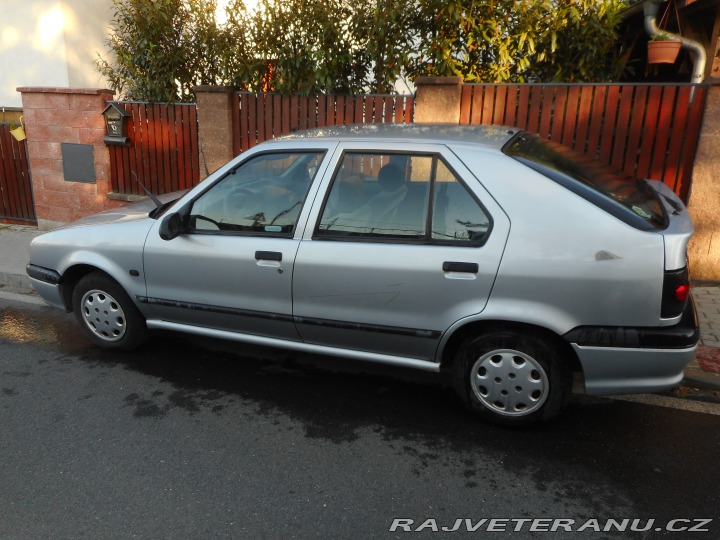 Renault 19 RN 1995