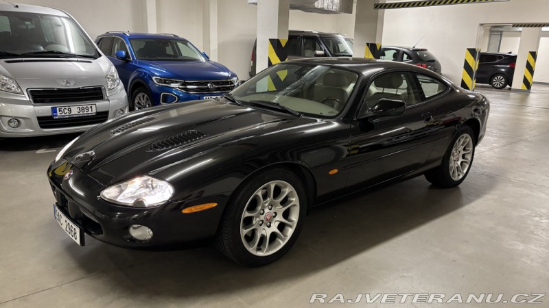 Jaguar XKR 