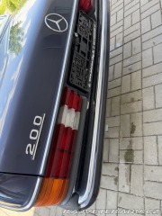 Mercedes-Benz 200 W123 1979
