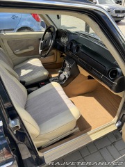Mercedes-Benz 200 W123 1979