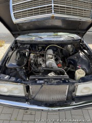 Mercedes-Benz 200 W123 1979