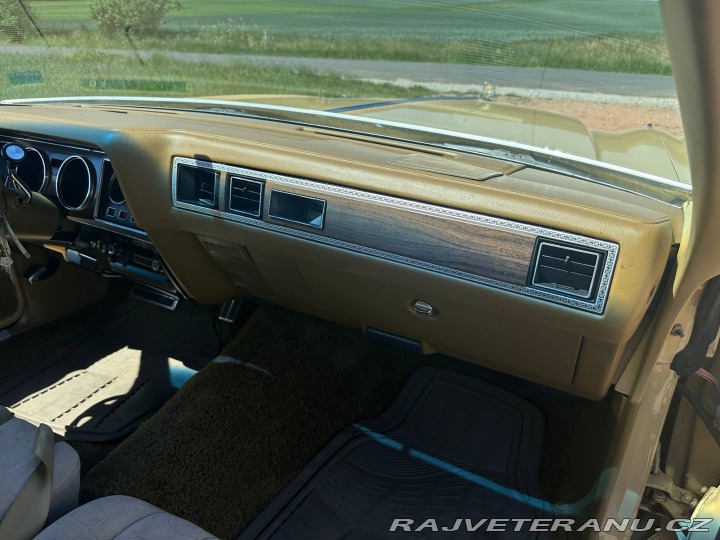 Chrysler Cordoba  1976
