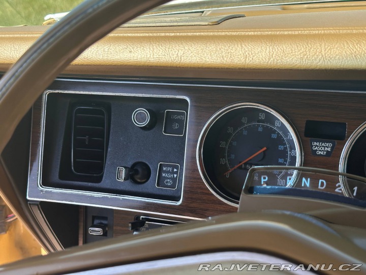 Chrysler Cordoba  1976