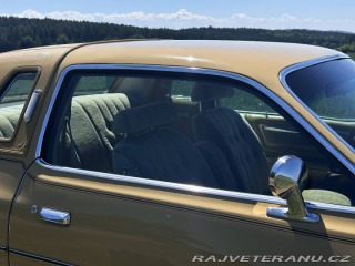Chrysler Cordoba 1976