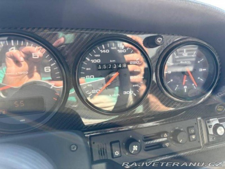 Porsche 911 Carrera 4 1993