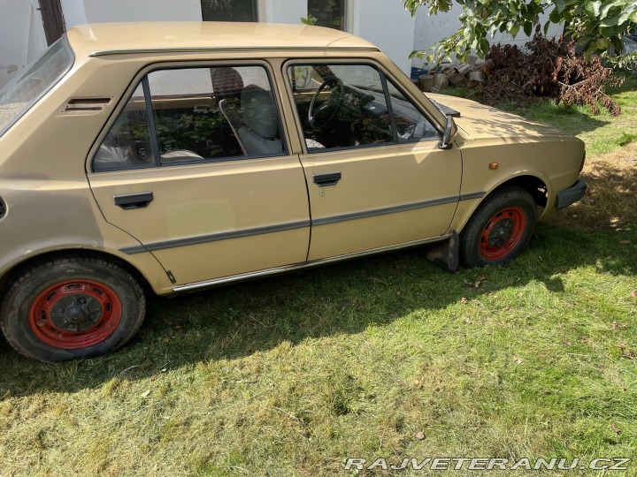 Škoda 120 120 L 1986