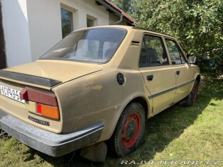 Škoda 120 120 L 1986