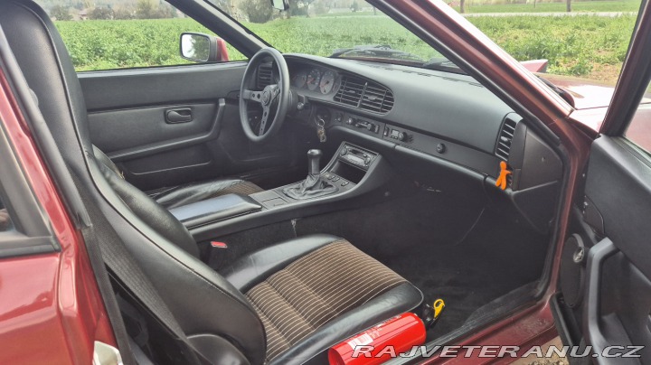 Porsche 944 Turbo 1986