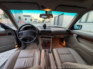 BMW 7 E32 750i V12 1992